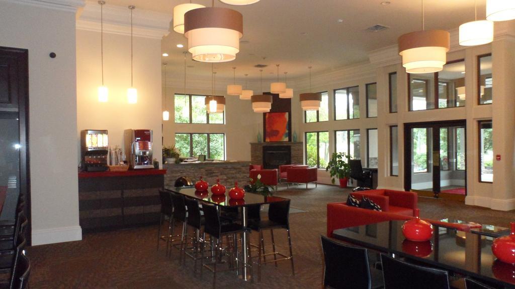 Ramada By Wyndham Rock Hill At Sullivan Center Exterior foto